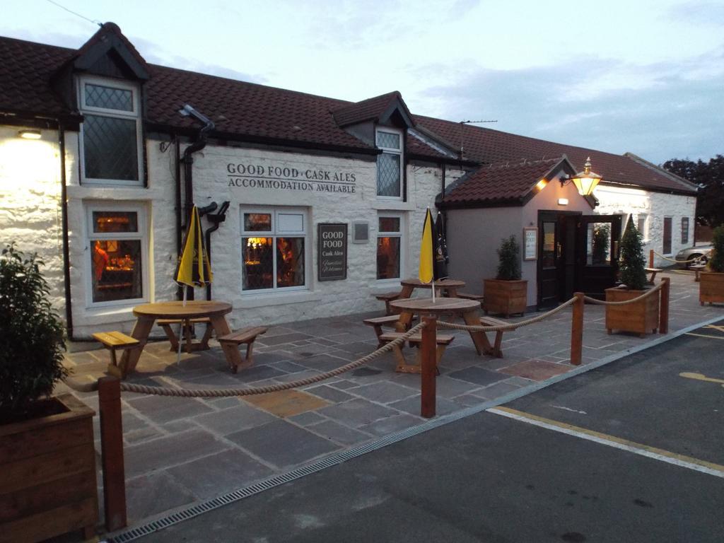 The Half Moon Inn Ashington  Exterior foto